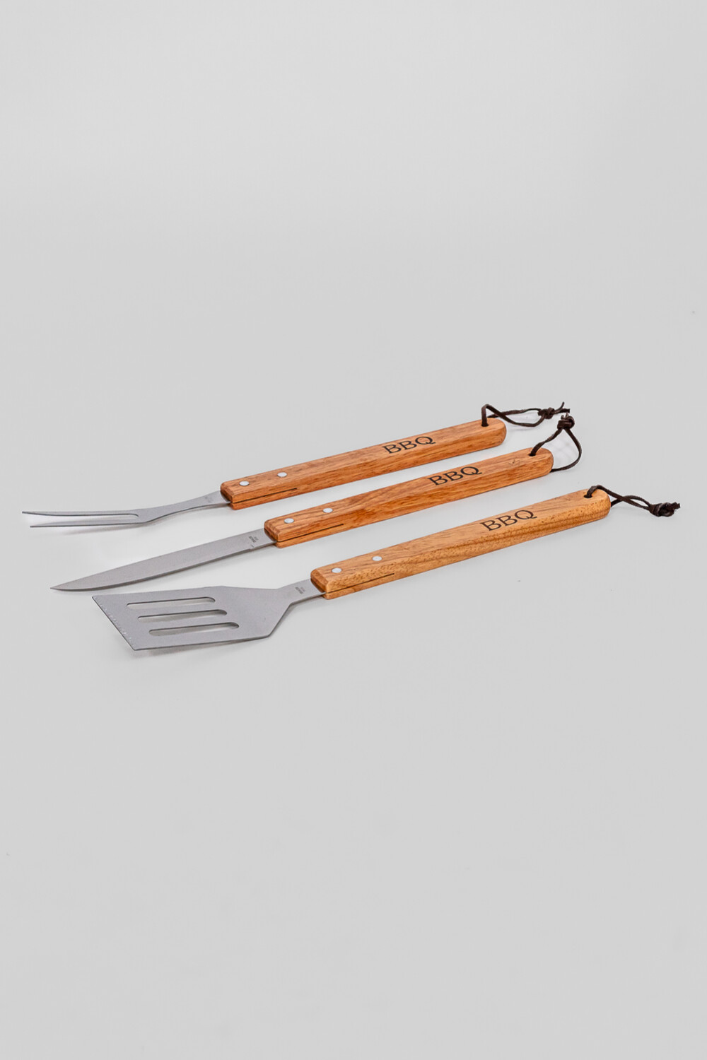 Accesorios Para Parrilla Set De 3 Piezas. Espátula, Pincho Y Cuc Color Unico