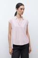 Remera cuello polo rosa