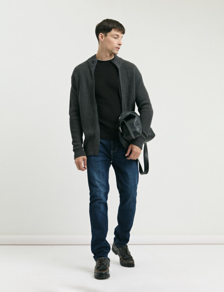 470169 SWEATER FERAUD Negro
