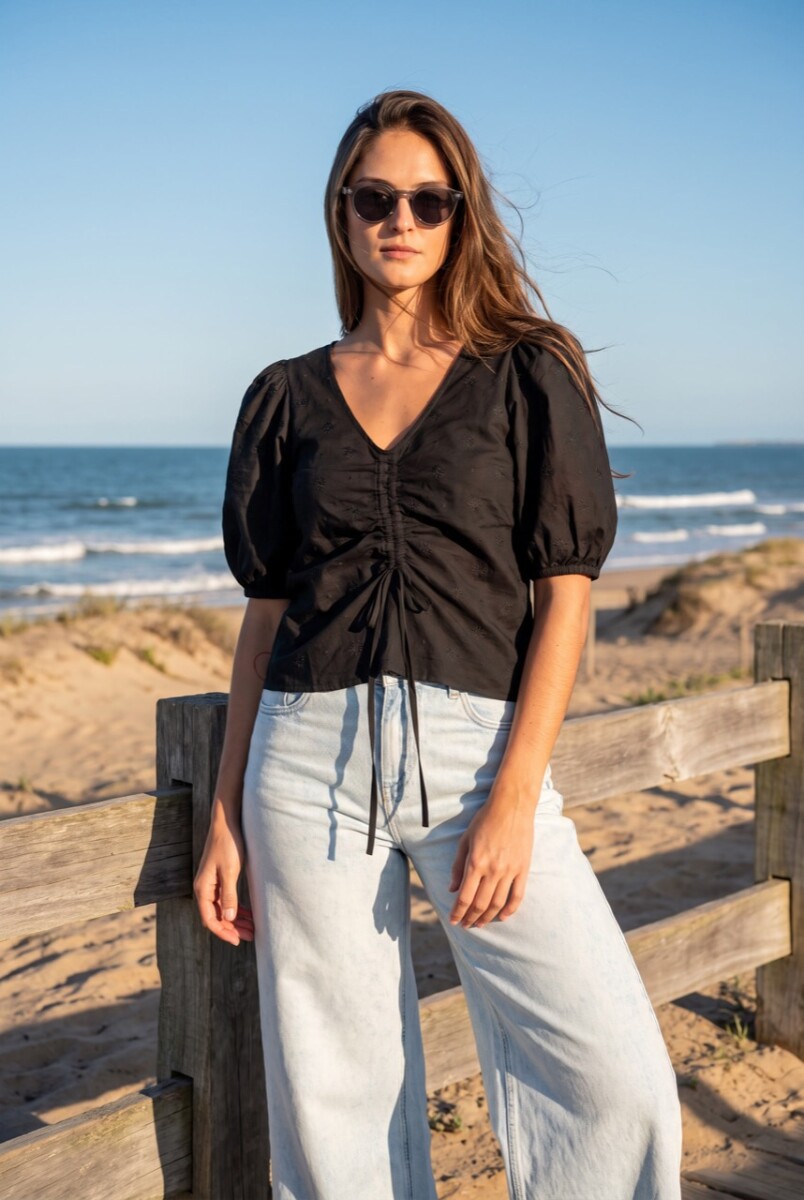 Blusa Bordada Frunces - Negro 