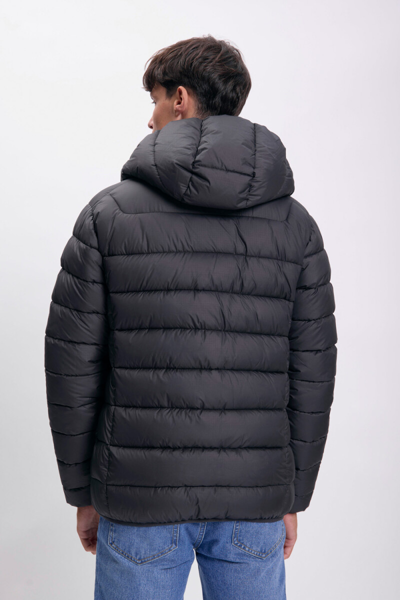 Campera capitoneada Negro