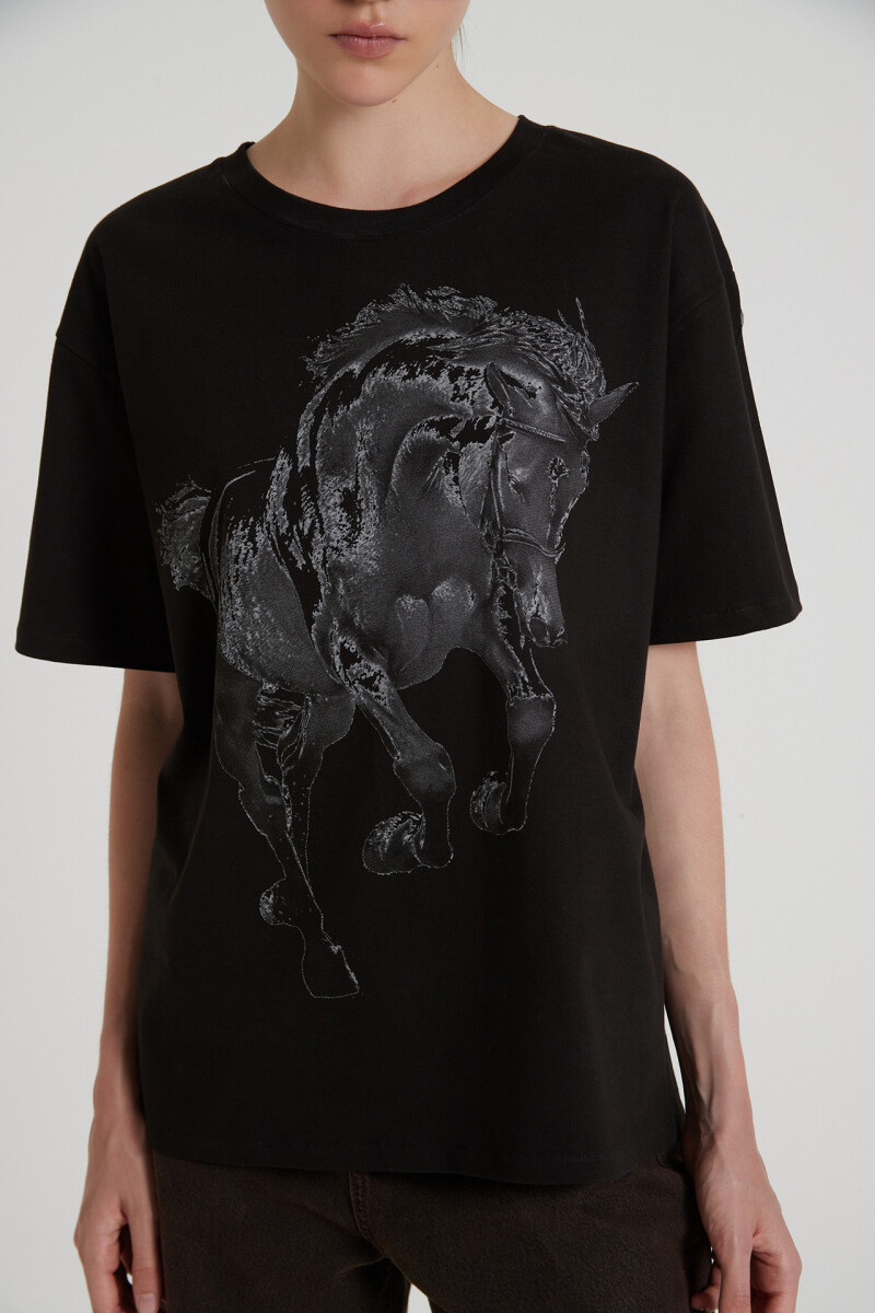 REMERA MC ATLAS Negro