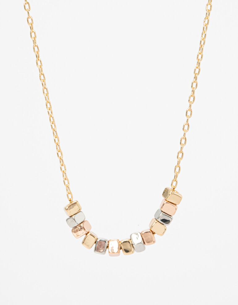 Cadena Corta con Dije Metal Collar Con Charms De Metal. - Dorado
