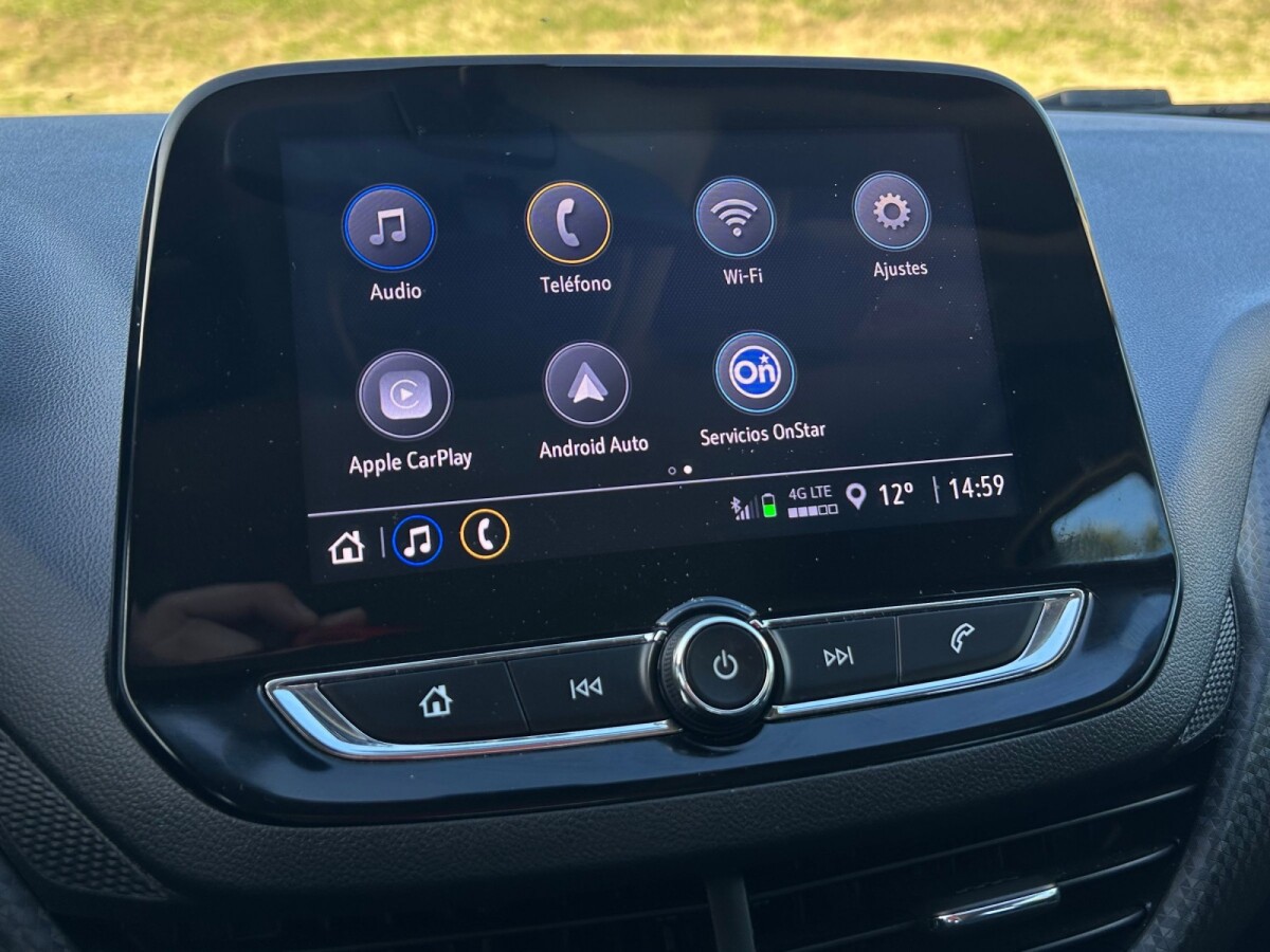 Chevrolet Onix LT 1.0 Extra Full 2024 (Descuenta IVA) Chevrolet Onix LT 1.0 Extra Full 2024 (Descuenta IVA)