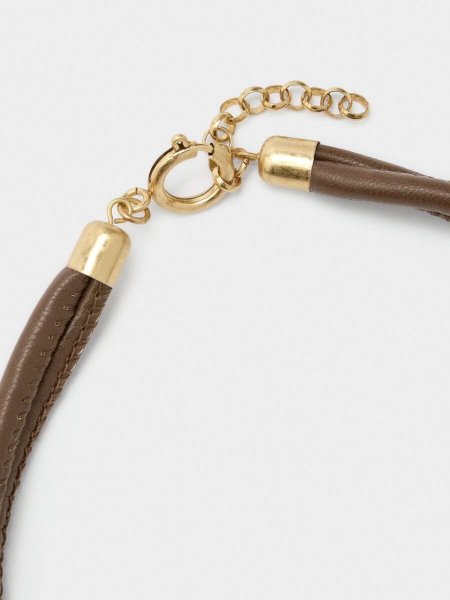 Collar Corto De Eslabones Con Cordón marron
