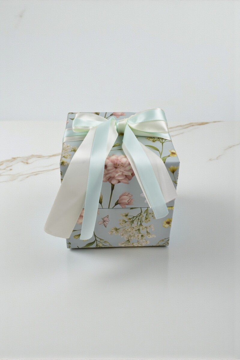 Caja Rigida 12,5 x12,5 con lazo - Diseño 2 