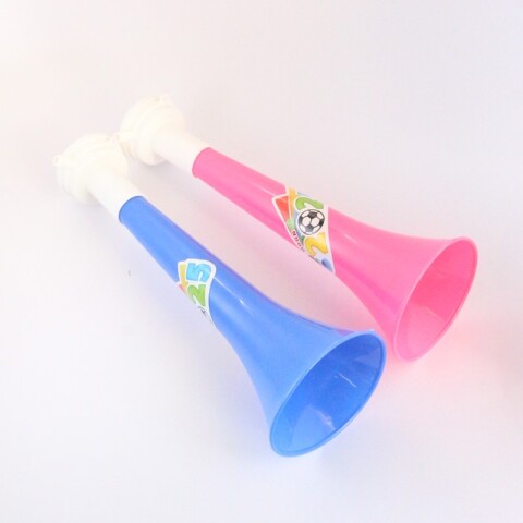 3X2 OUTLET Corneta futbolera 26x8cm 3x2 Outlet Corneta Futbolera 26x8cm