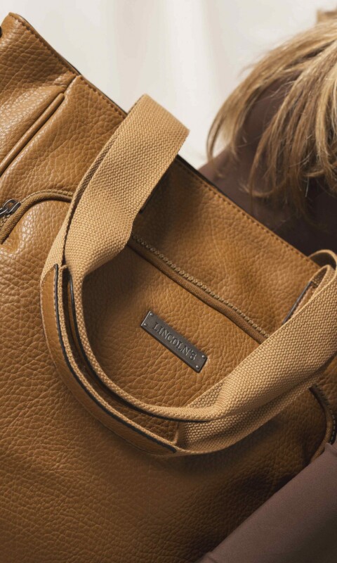 CARTERA LETIZIA MIEL