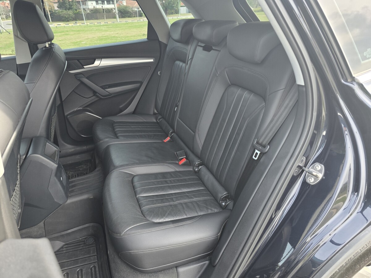 Audi Q5 2.0 Premium TFSI Quattro AT | Permuta / Financia Audi Q5 2.0 Premium TFSI Quattro AT | Permuta / Financia