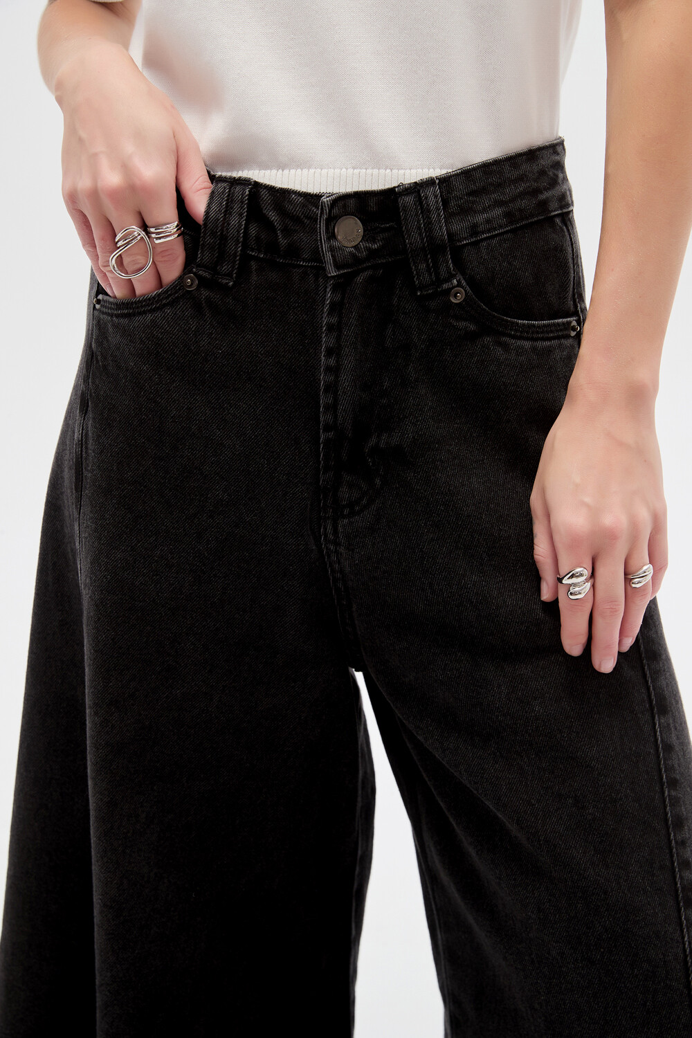 Pantalon Cermo Gris Oscuro