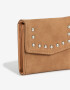 Monederos Boho Monedero Con Tachitas - Marron Beige