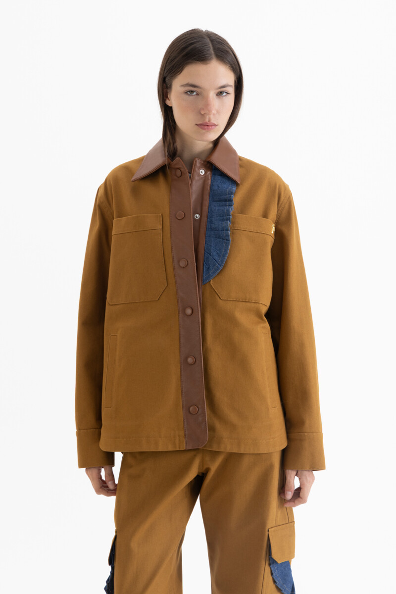 CHAQUETA AIR Caramelo