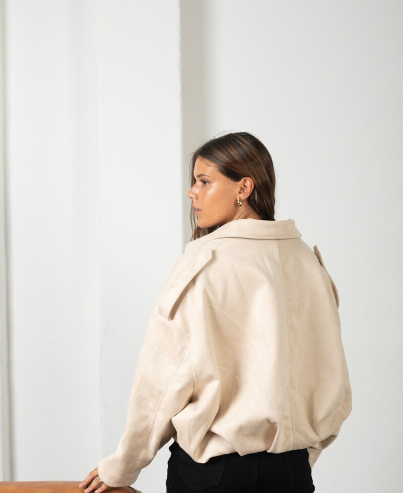 Campera Uma PRE VENTA manteca