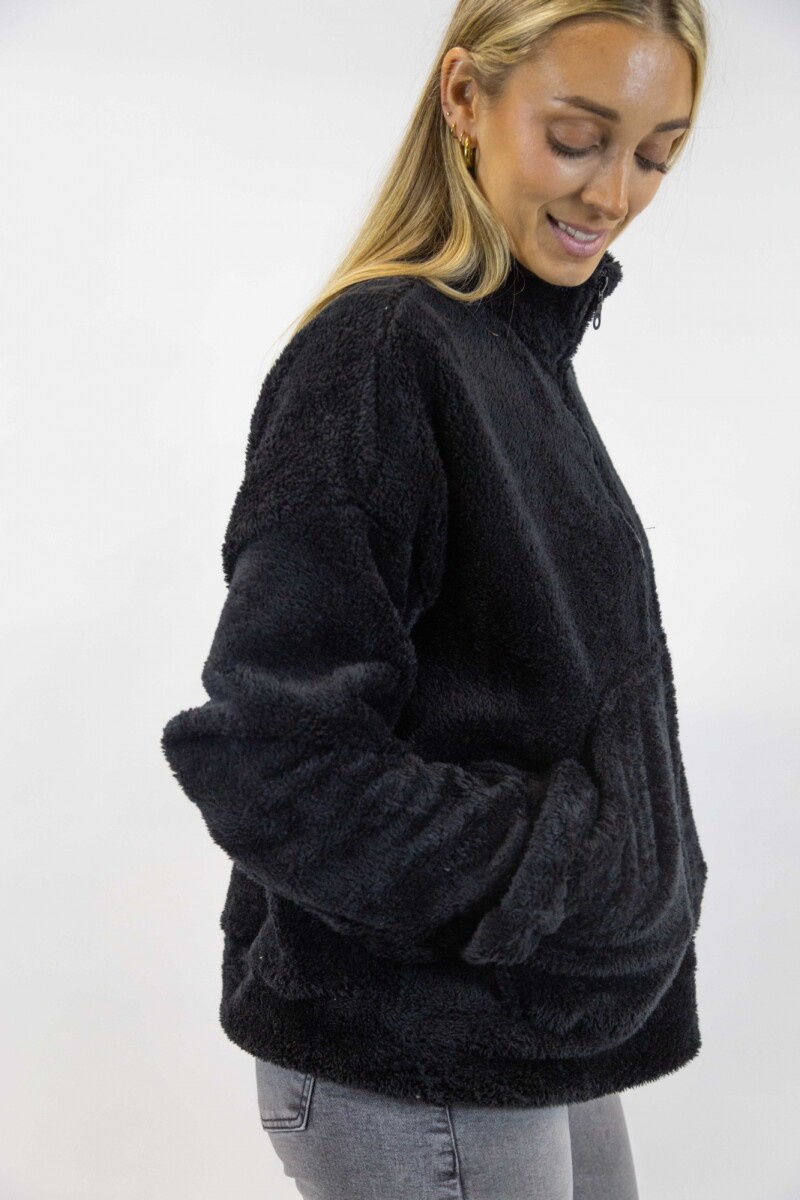 Buzo peluche Negro