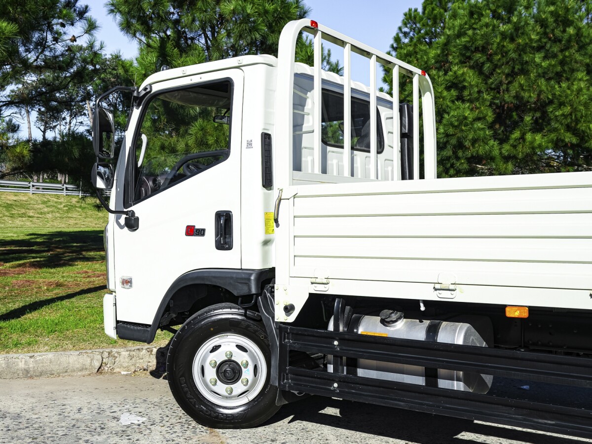 Forland F550 Cabina Simple 2026 0KM | Permuta / Financia Forland F550 Cabina Simple 2026 0KM | Permuta / Financia