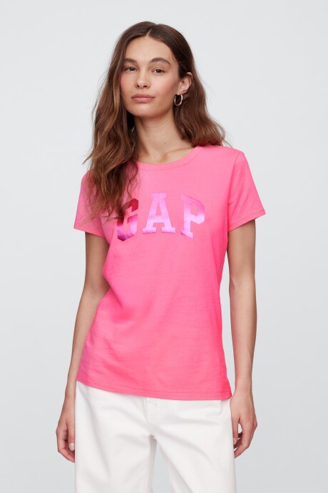 Remera Logo Gap Mujer Neon Pink Rose