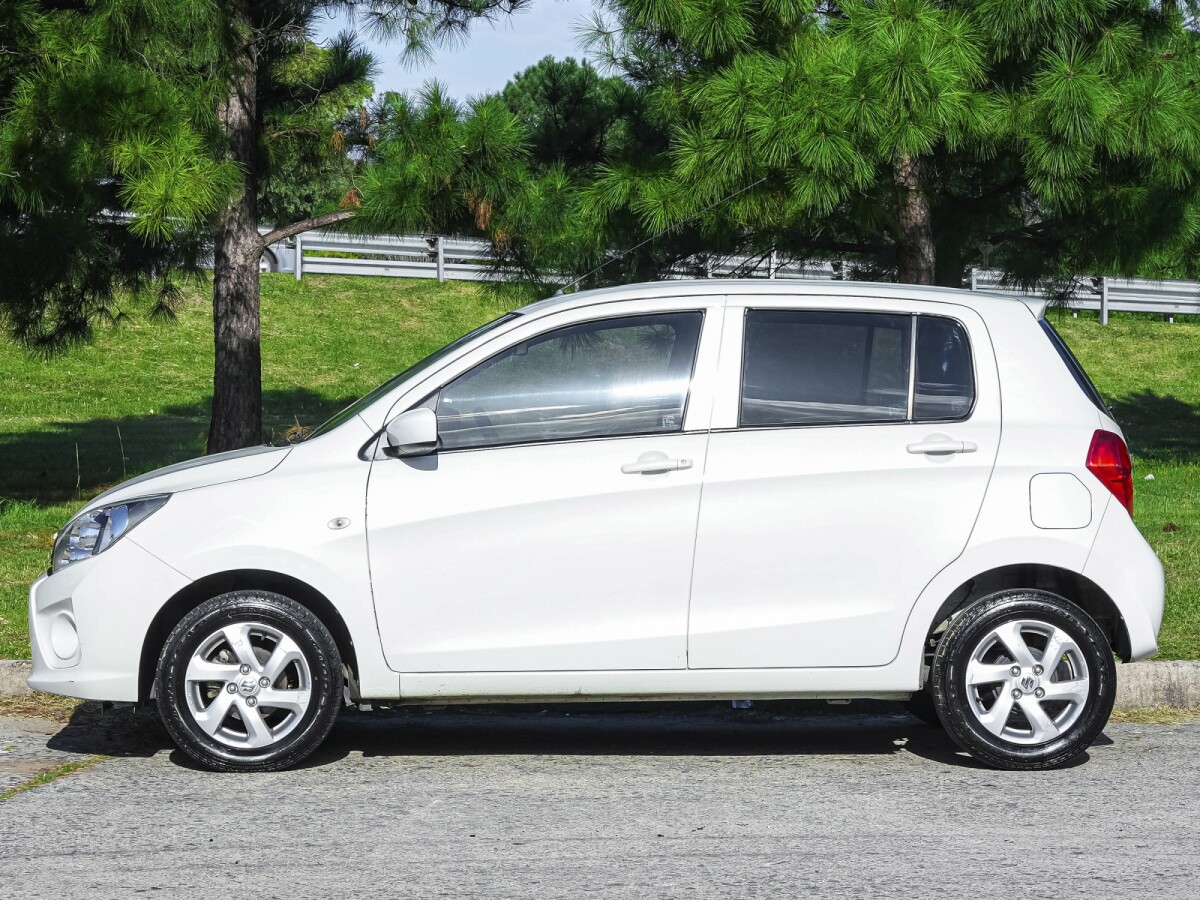 Suzuki Celerio 1.0 GL con Ficha Oficial | Permuta / Financia Suzuki Celerio 1.0 GL con Ficha Oficial | Permuta / Financia