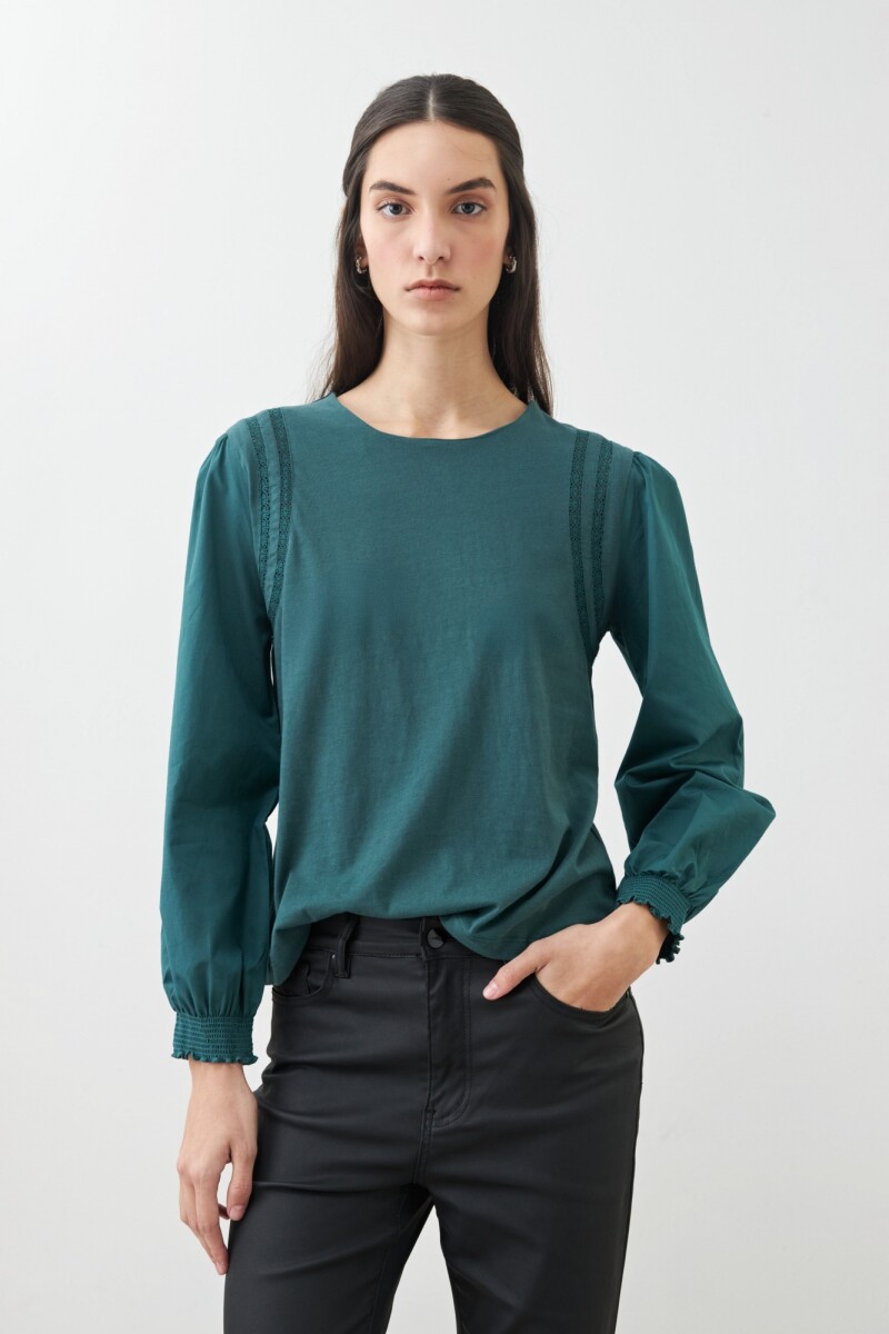 Remera con mangas poplin verde ingles