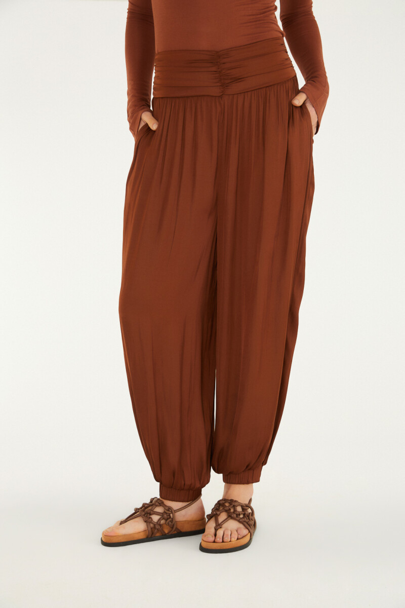 PANTALON RELAXED Terracota