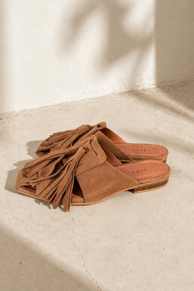 ZUECO BARRO Camel Gamuz