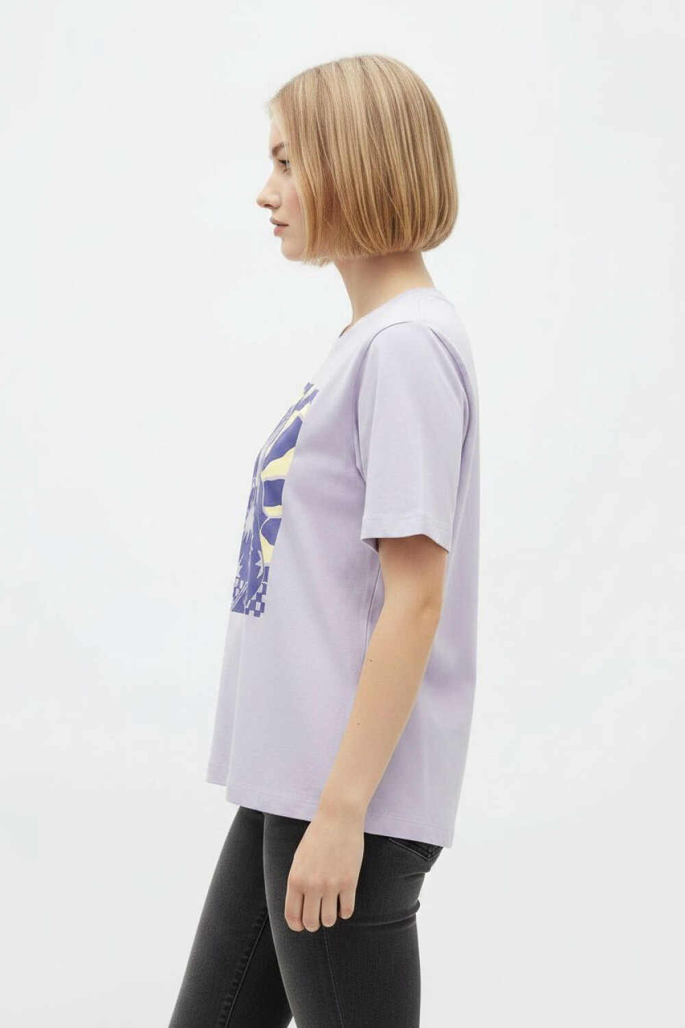 Remera Achille Estampado 4