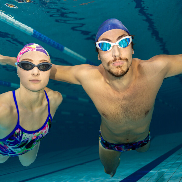 Lentes De Natacion Entrenamineto Unisex Adulto Arena The One Goggles Negro y Gris