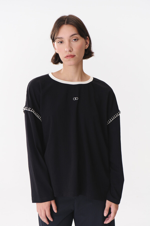 Remera Gear Negro