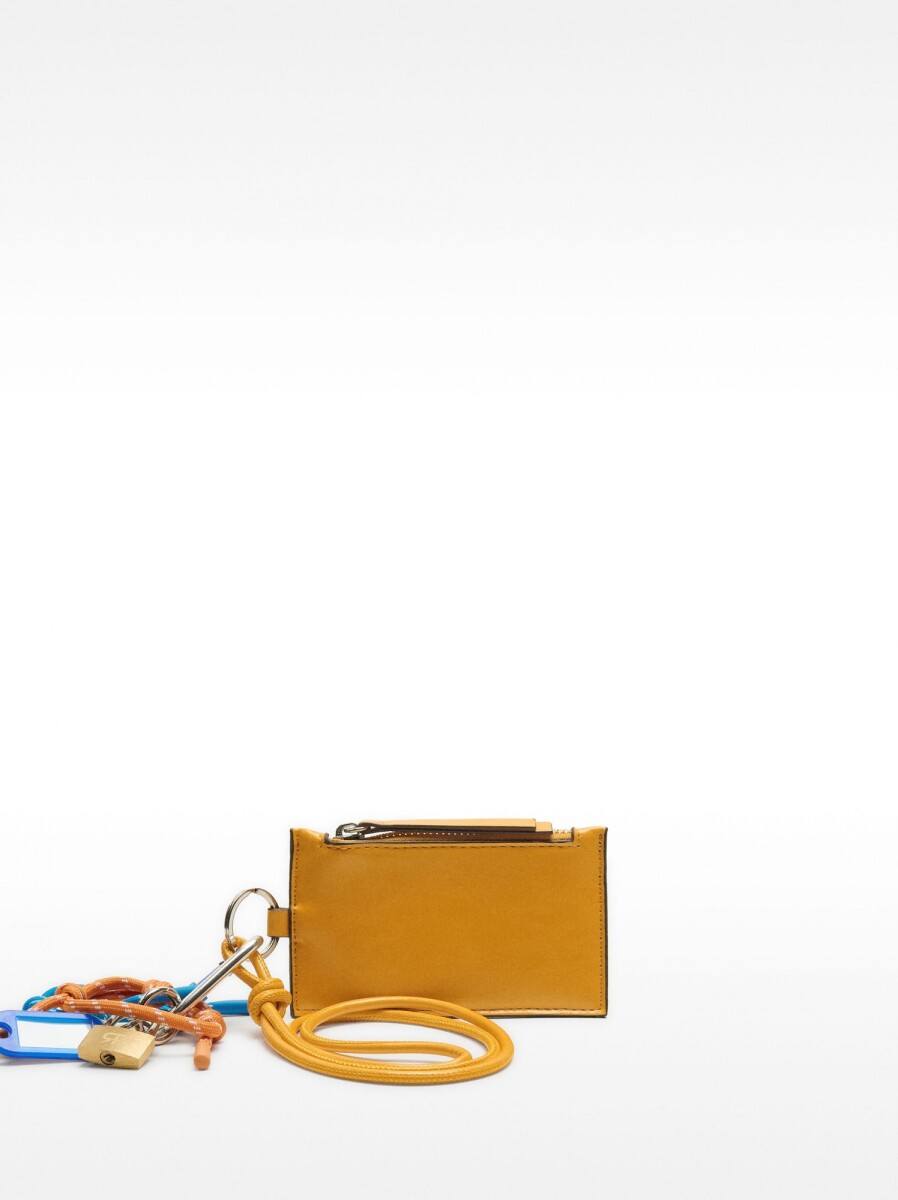 Cartera Lisa Con Llavero - naranja 