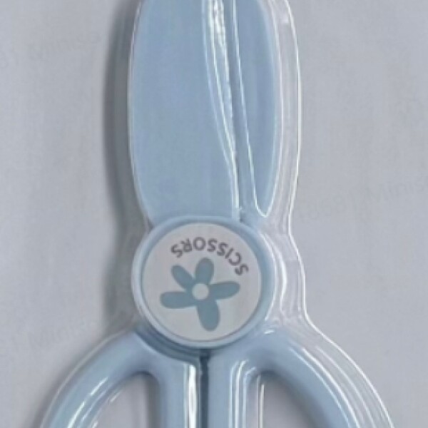 Tijera plástica celeste