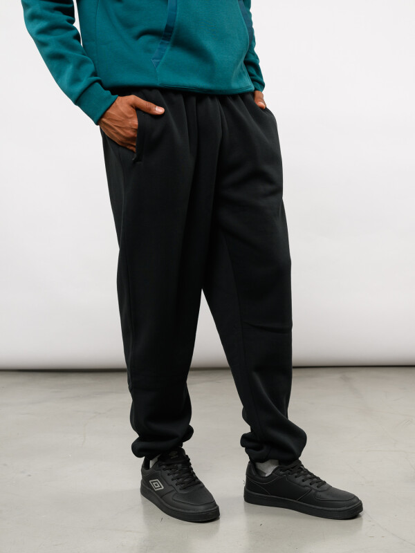 Pantalón Northbound Umbro Hombre 002