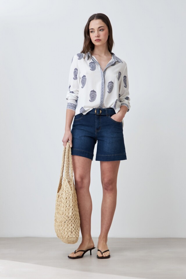 Camisa con estampa arabescos azul marino