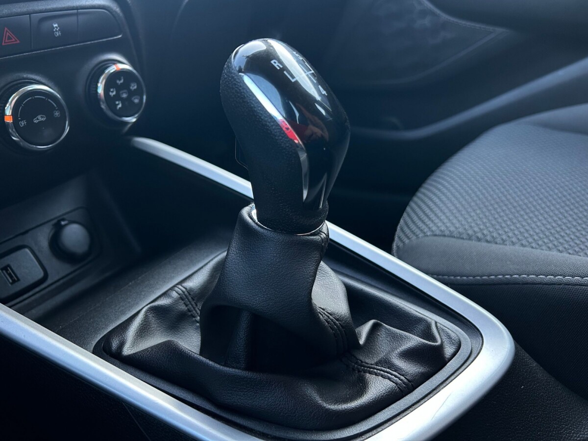 Chevrolet Onix 1.2 LT Extra Full | Permuta / Financia Chevrolet Onix 1.2 LT Extra Full | Permuta / Financia