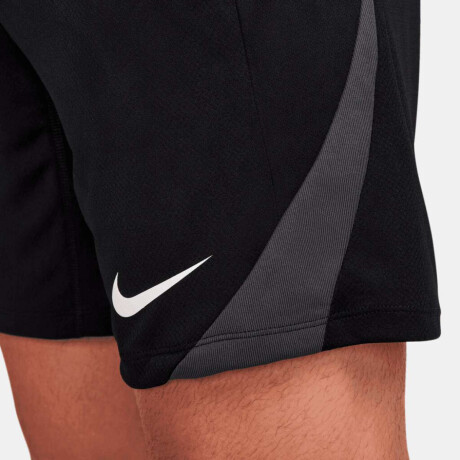 Short Nike Strike de Hombre Negro