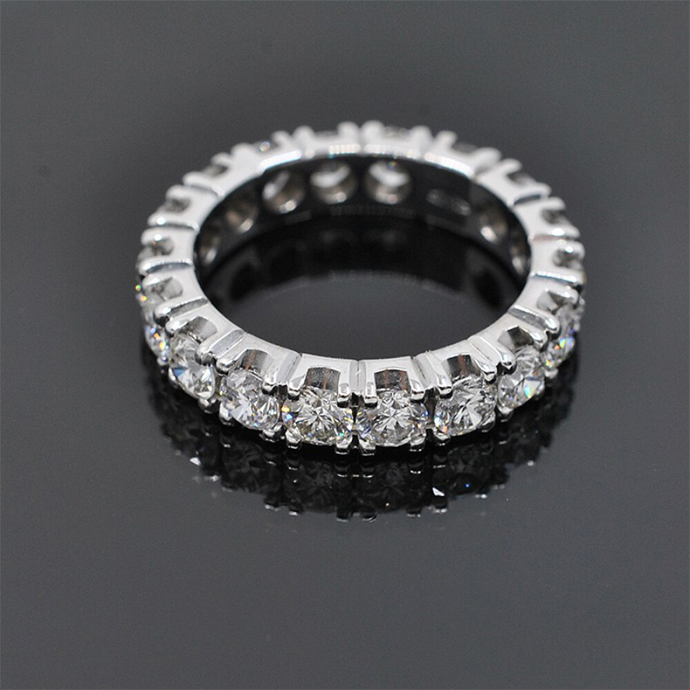 Anillo Sin Fin En Oro 18K Blanco Y Brillantes Anillo Sin Fin En Oro 18K Blanco Y Brillantes