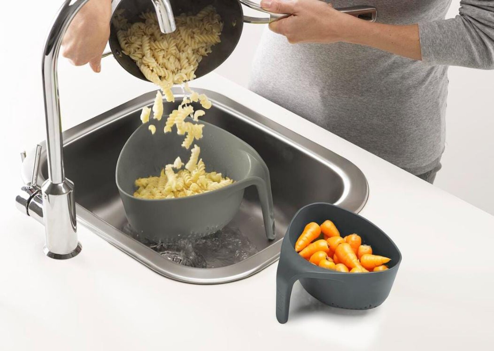 Set de Coladores Joseph Joseph Nest - Preventa 20% OFF 