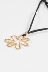 Collar cordón dije flor contorno dorado