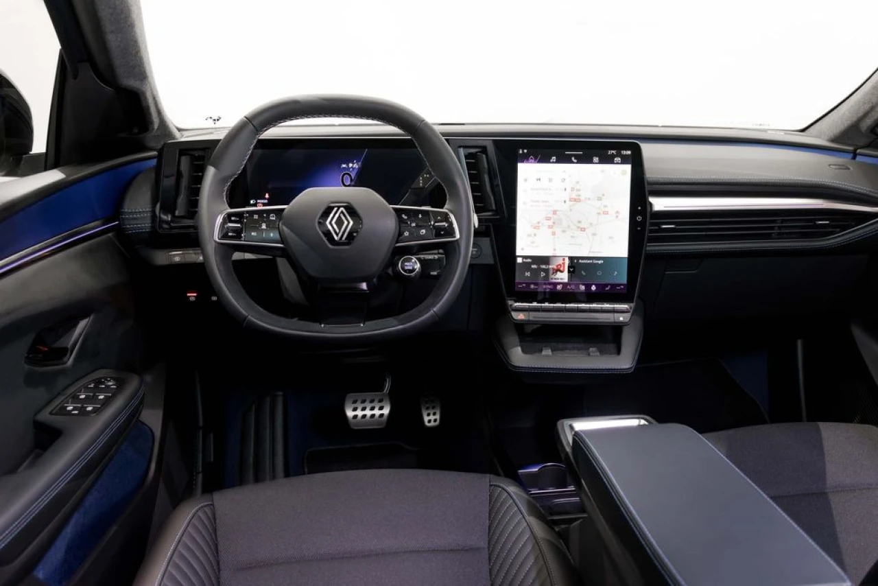 43-interior.jpg