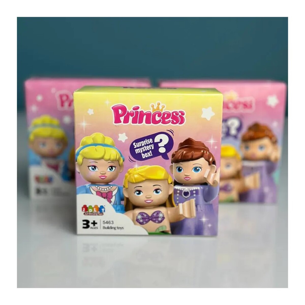 Figura Princesa Sorpresa en Caja con Accesorios 