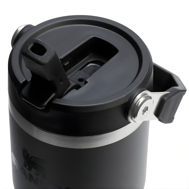 Vaso Térmico Stanley IceFlow Flip Straw 591ml Para Bebidas Frías En Movimiento Negro