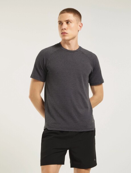 CAMISETA SPORT EASY CARE MODELO MOOVE NEGRO