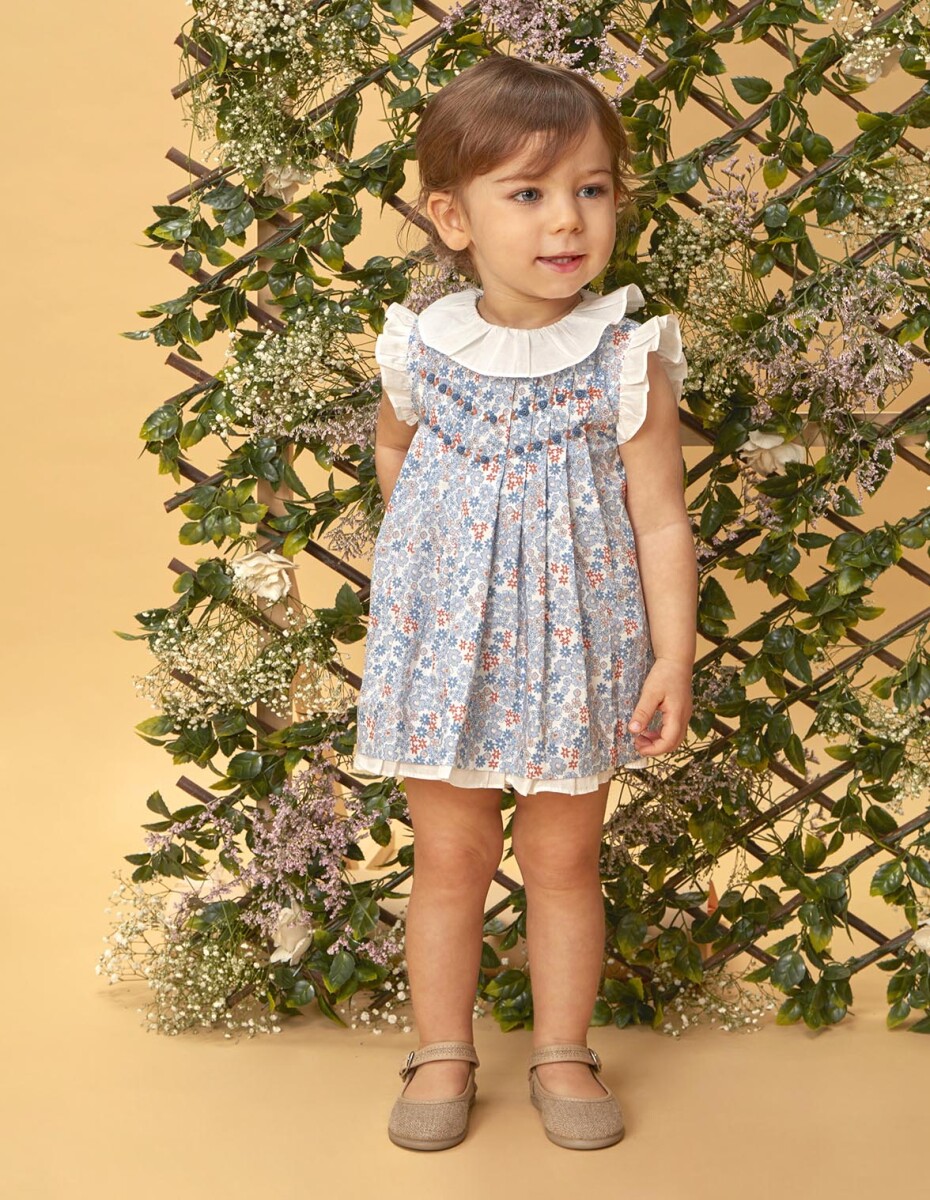 Vestido De Florecitas Con Nido De Abeja - Azul Claro 