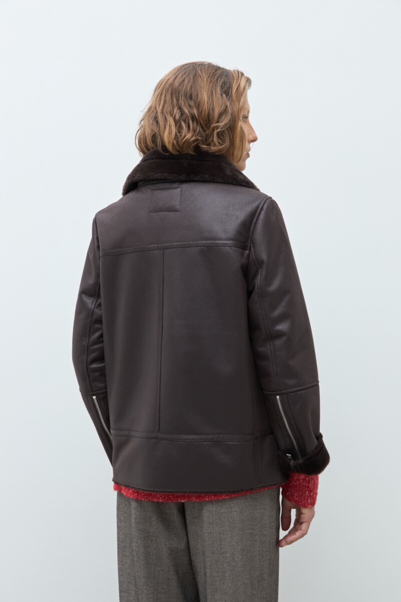 Chaqueta eco cuero con piel chocolate