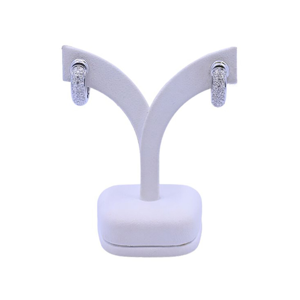 Aros 18 k blanco y brillantes engarzado pavé. Aros 18 k blanco y brillantes engarzado pavé.