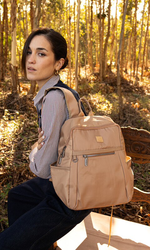MOCHILA ZURICH AVELLANA