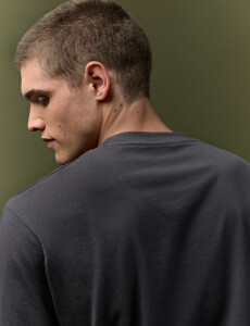 520682 T-SHIRT HARRINGTON LABEL Gris Oscuro