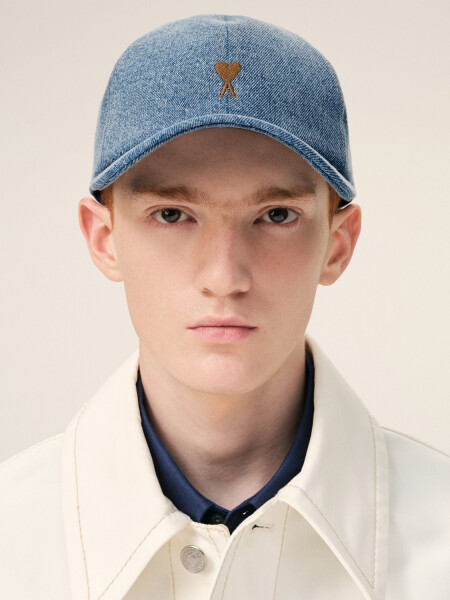 AMI PARIS - Gorra Cuore Bordada Rojo