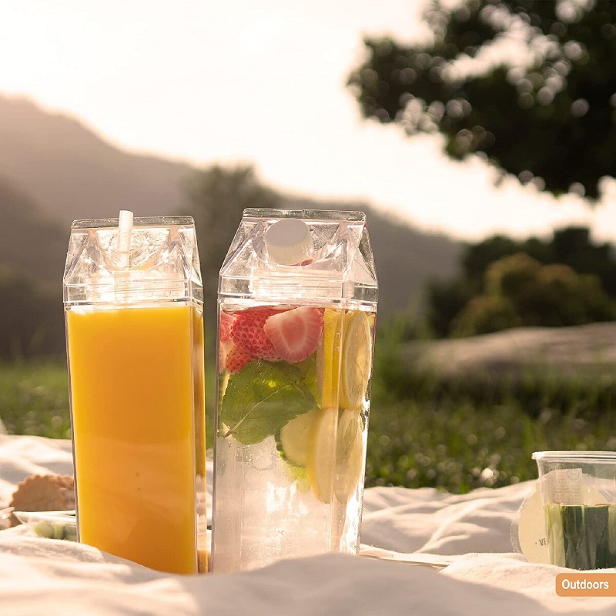 Botella acrílica estilo caja de leche grande 1L 