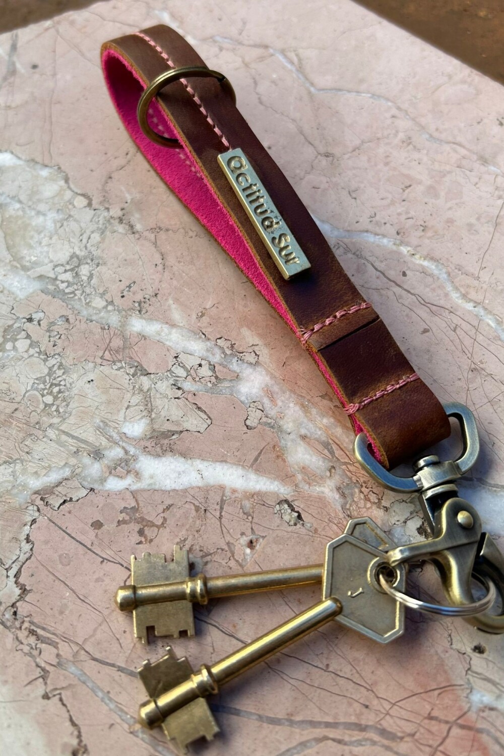 Colorful Key Chain Camel / Fucsia