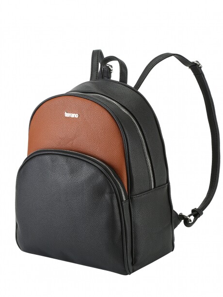 Mochila Capricornio Negro y Marrón