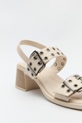 SANDALIA POSTED Beige